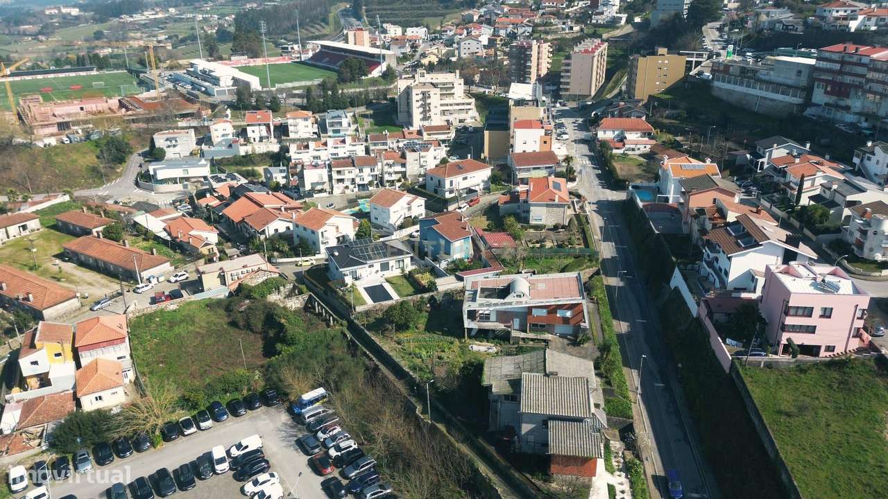 ✨ Oportunidade Única no Centro de Penafiel ✨-18