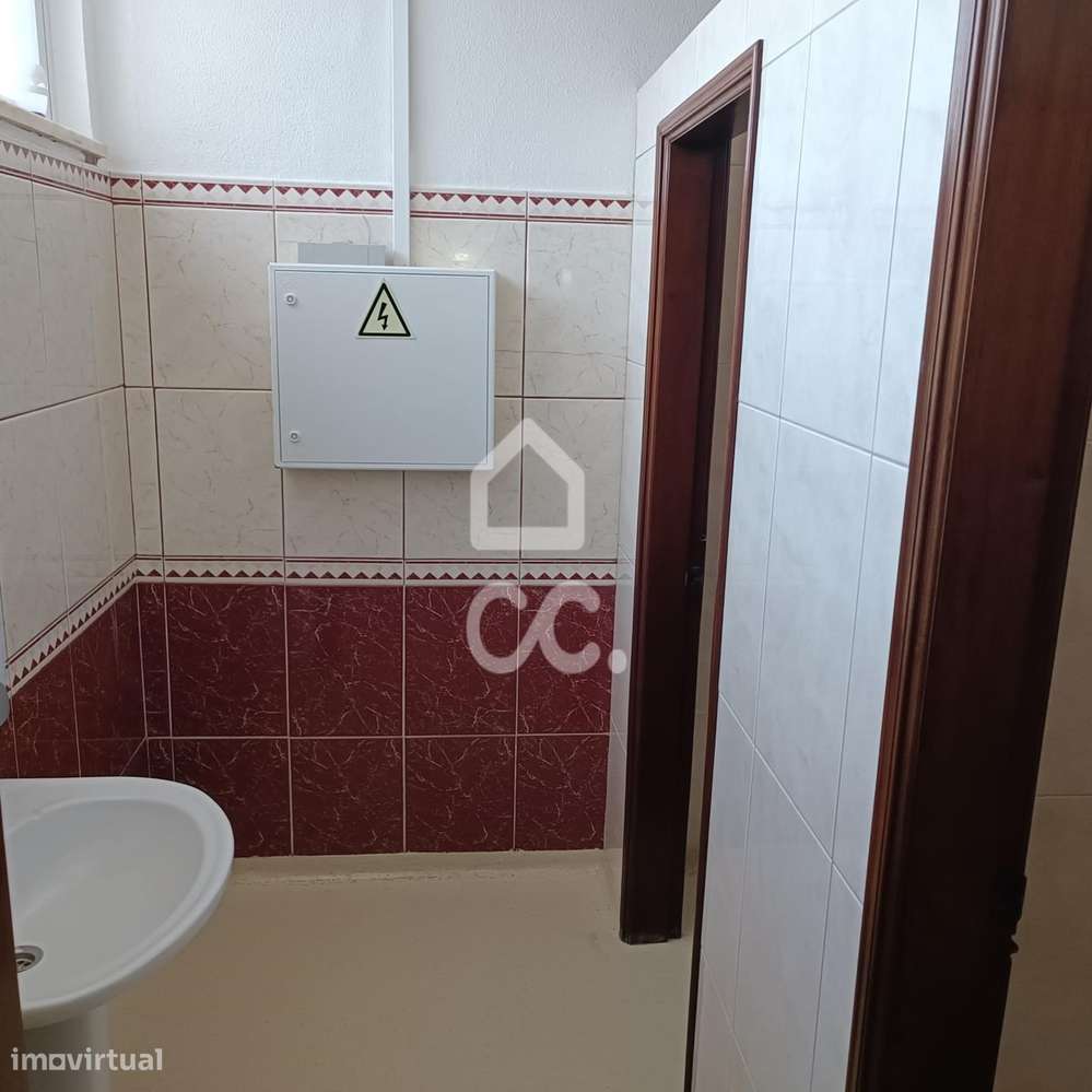 Restaurante em Funcionamento – Martingança-14