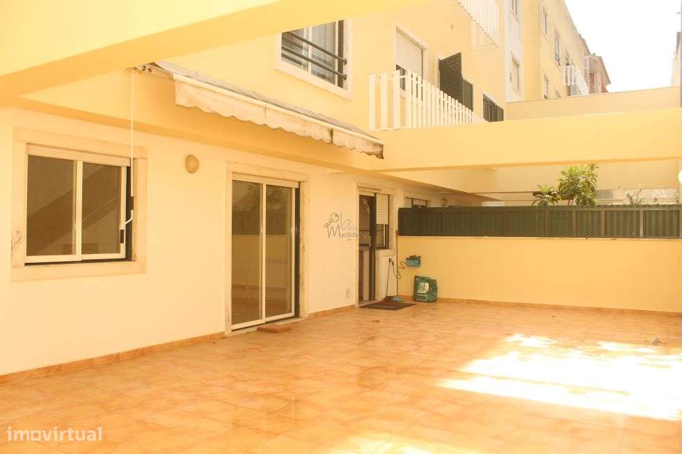 T2 com Terraço, Garagem e arrecadação-7