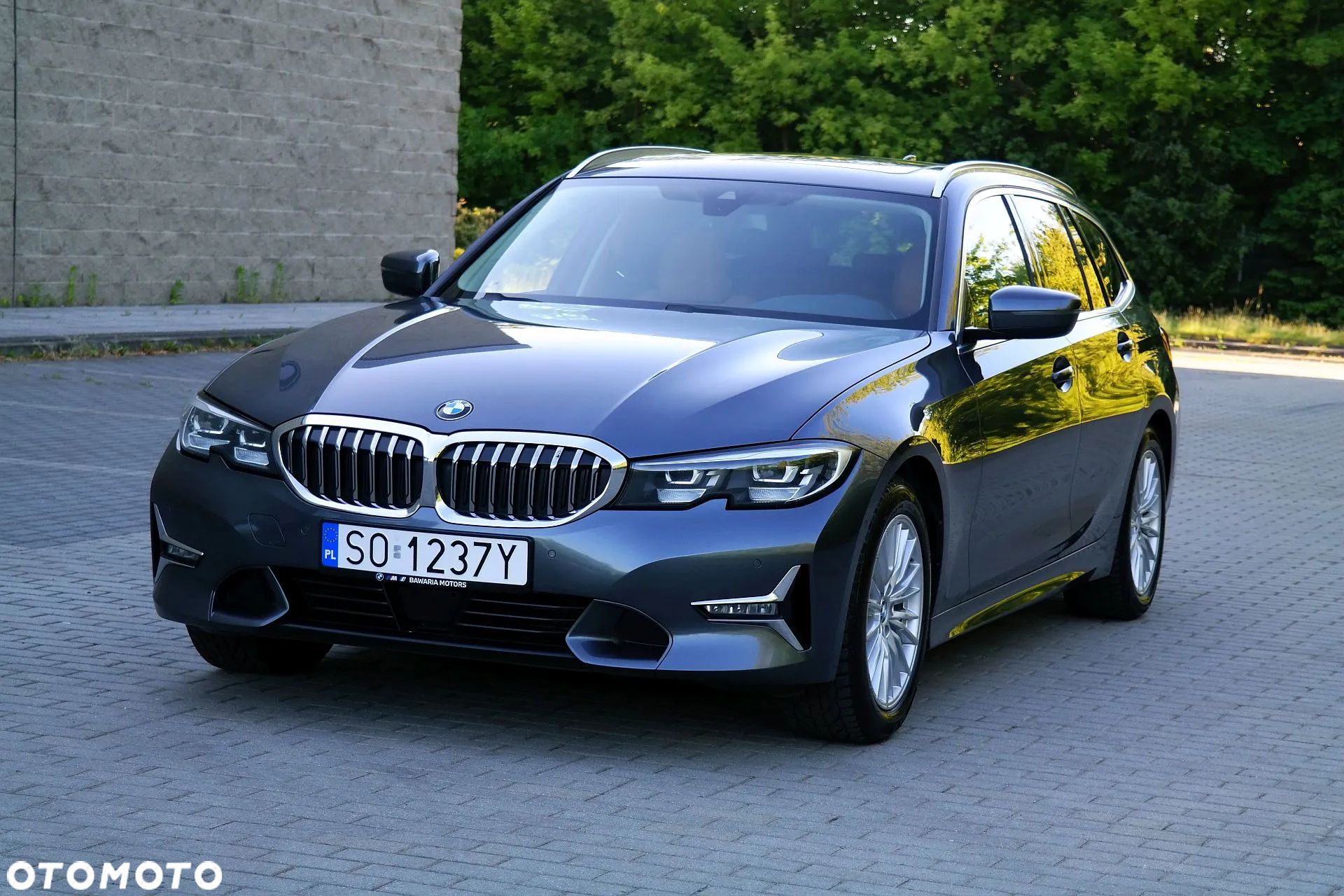 BMW Seria 3 320d Touring Luxury Line - 1