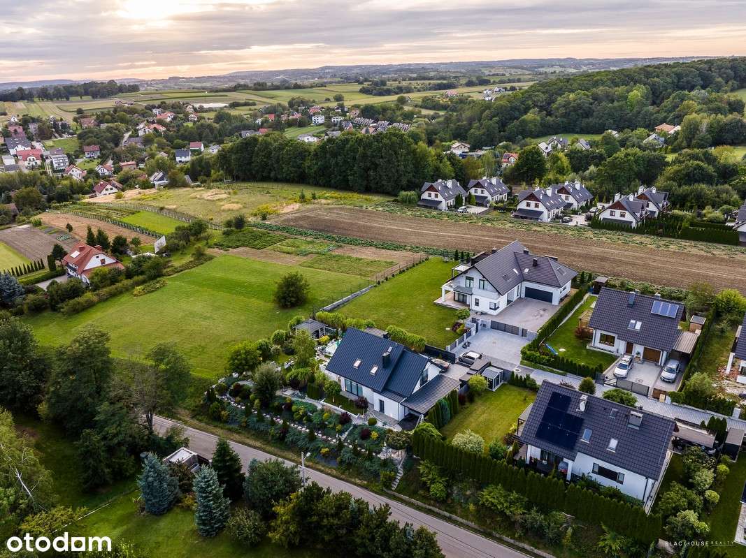 Dom wolnostojący z pięknym widokiem i basenem-3