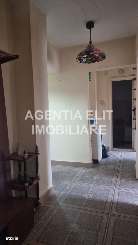 Apartament 4 camere, zona Centrala-4