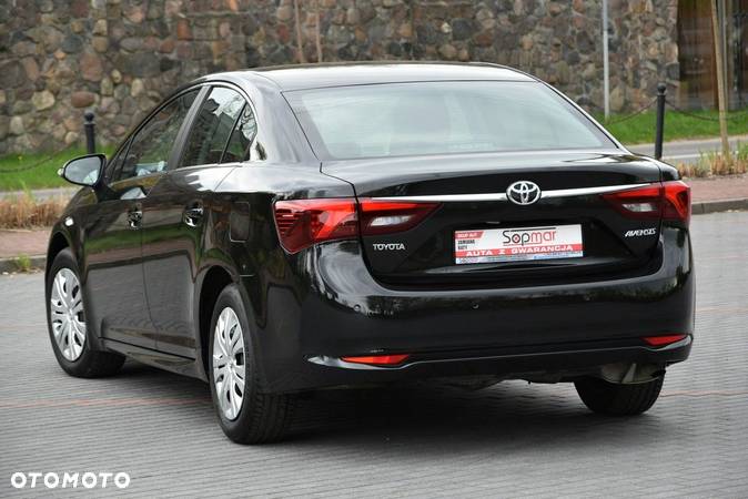 Toyota Avensis - 16