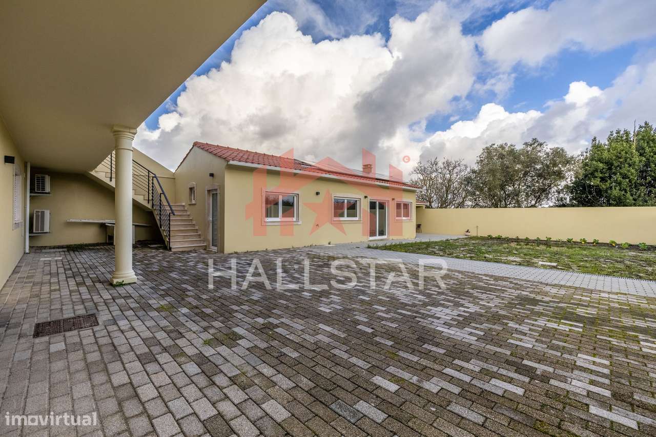 Moradia de Luxo T4 / Lote com 890m² / Marinha Grande-45