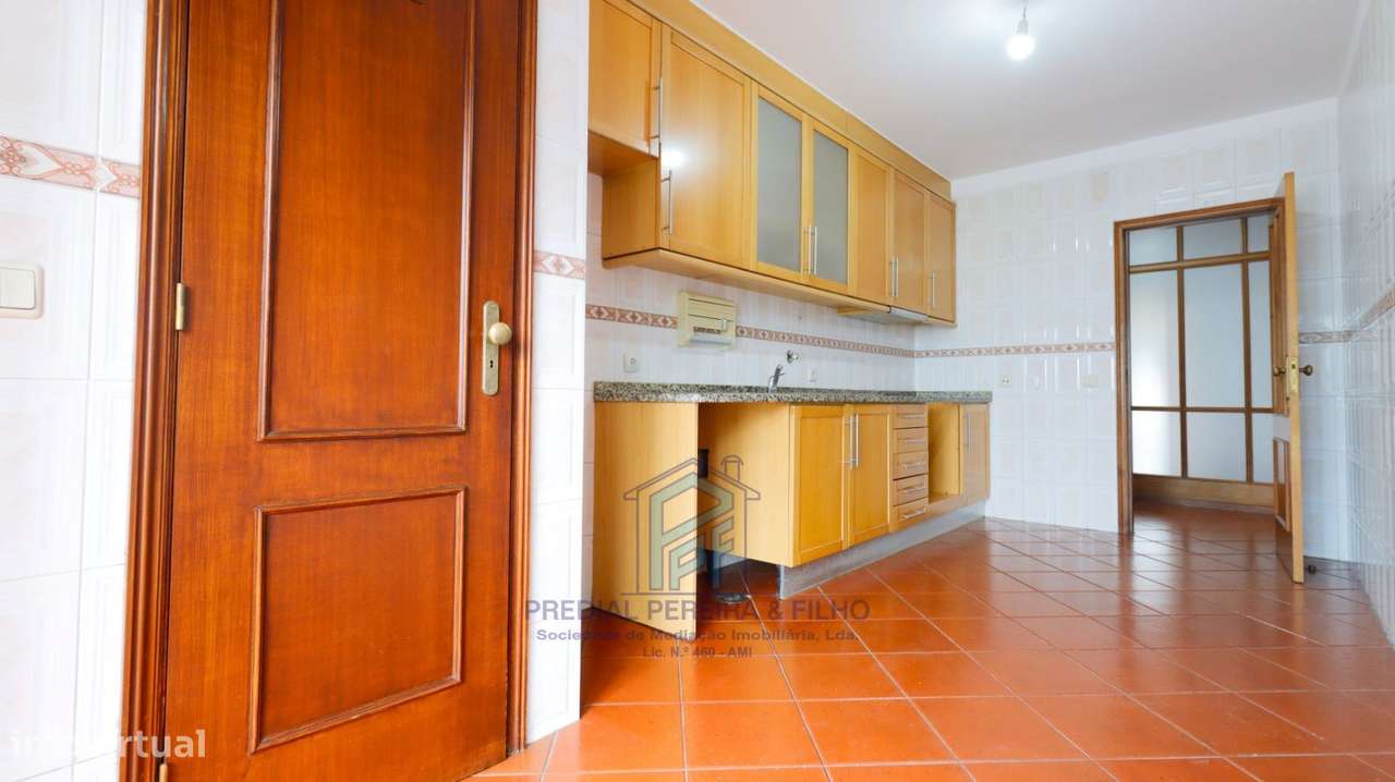 Apartamento Espaçoso T3 - Rio Tinto / Venda Nova-12