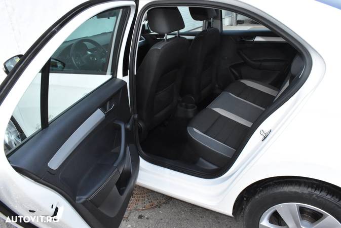 Skoda RAPID 1.0 TSI Ambition - 14