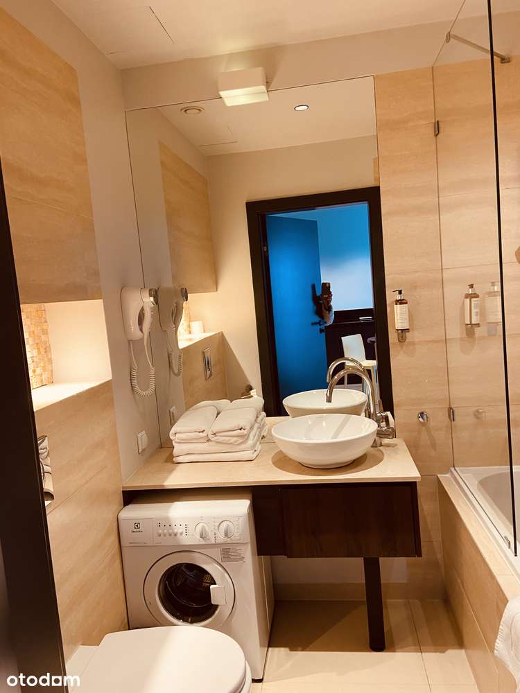 Apartament Platinum Towers ! Grzybowska ! Centrum ! Metro ! wieża A-4