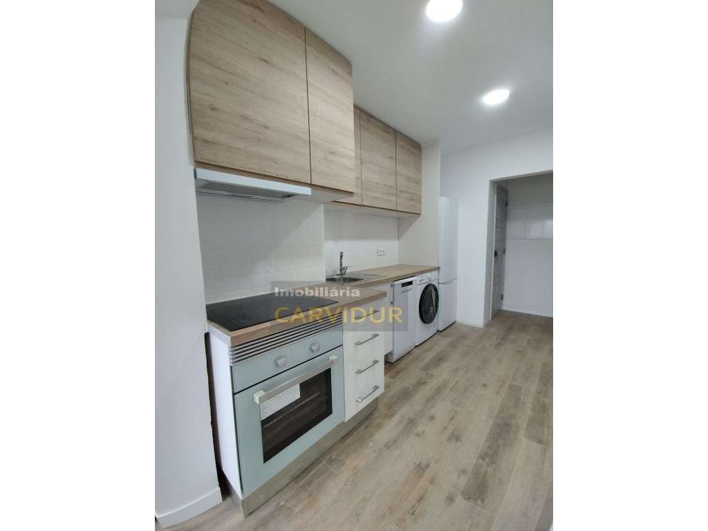 Baixa da Banheira T1 Remodelado e totalmente equipado - Grande imagem: 2/20