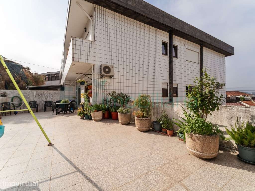 Apartamento T3 com Terraço de 80 m² e Garagem Fechada em Moreira de...-25