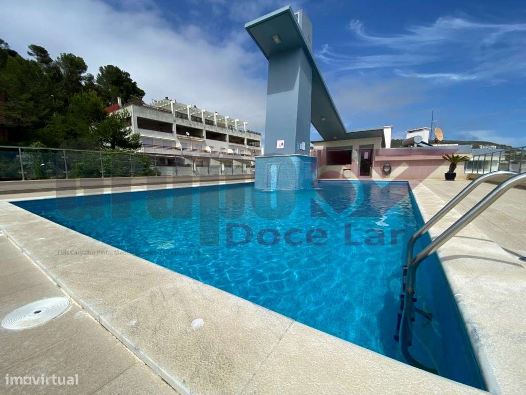 Apartamento T3 com Piscina e Jacuzzi em Sesimbra-32