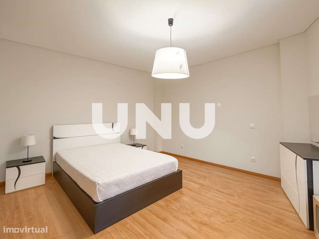 Apartamento T2, com estacionamento, para arrendar em Vila Franca de... - Grande imagem: 4/19
