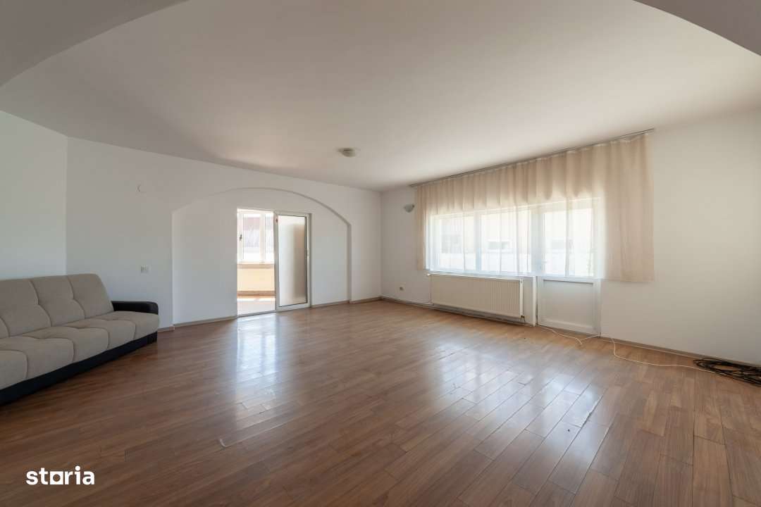 Casa cu 9 camere, pretabila business - Stefanesti, Drumul Morii! - Imagine principală: 4/19