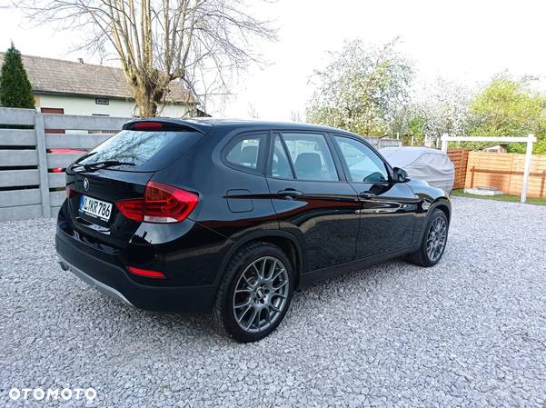 BMW X1 sDrive18d - 14