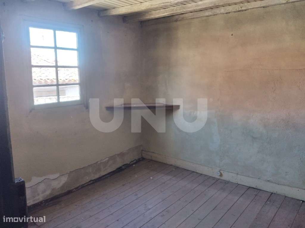 Moradia com 4 frações de utilização independente - Zona Histórica-5