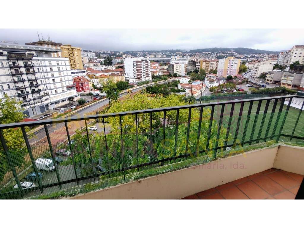 Excelente T1 mobilado com varandas - Grande imagem: 4/15