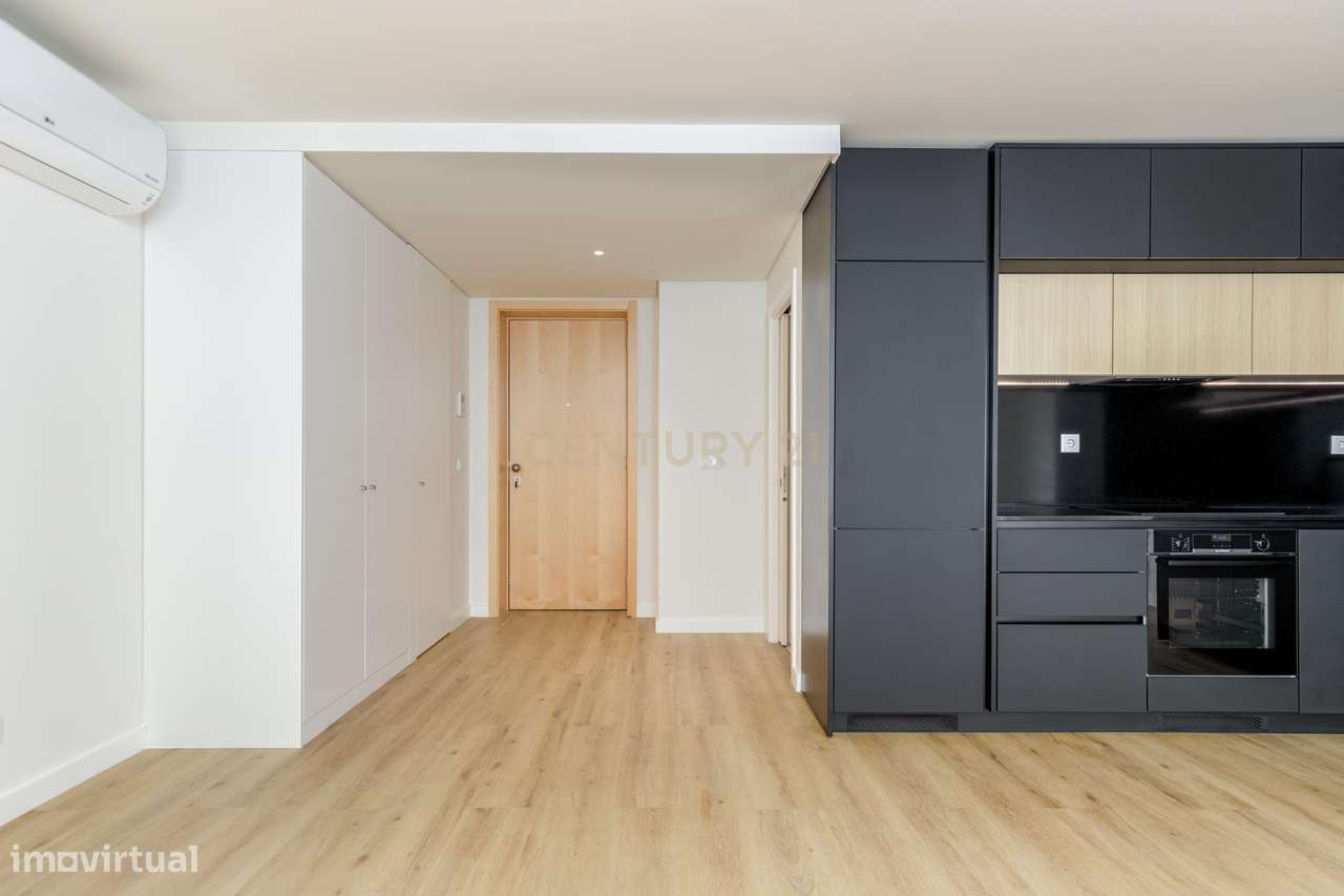 Apartamento T0 em Moscavide com Garagem - Grande imagem: 2/25