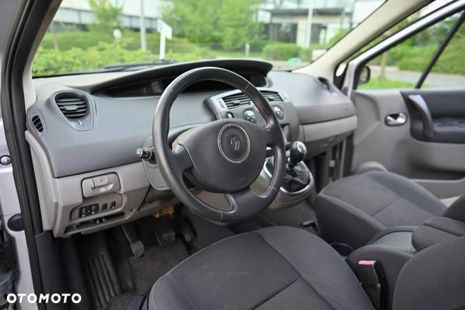 Renault Scenic Conquest 1.9 dCi SL Plus - 19