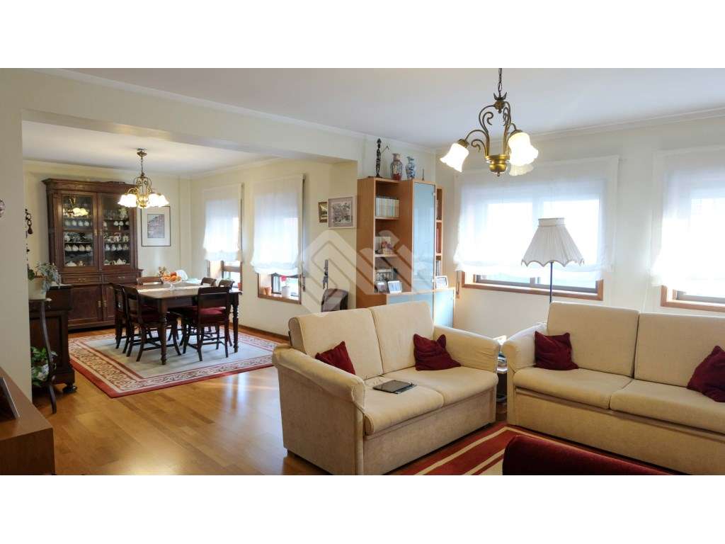 Apartamento T4 Venda Porto-2