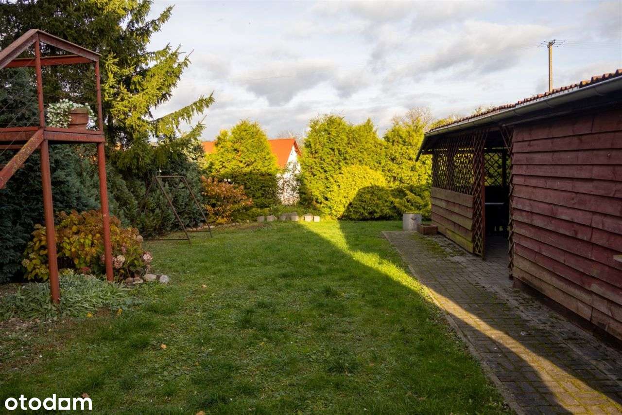 Dom z dwoma mieszkaniami i budynkiem gosp– Szczuka-9