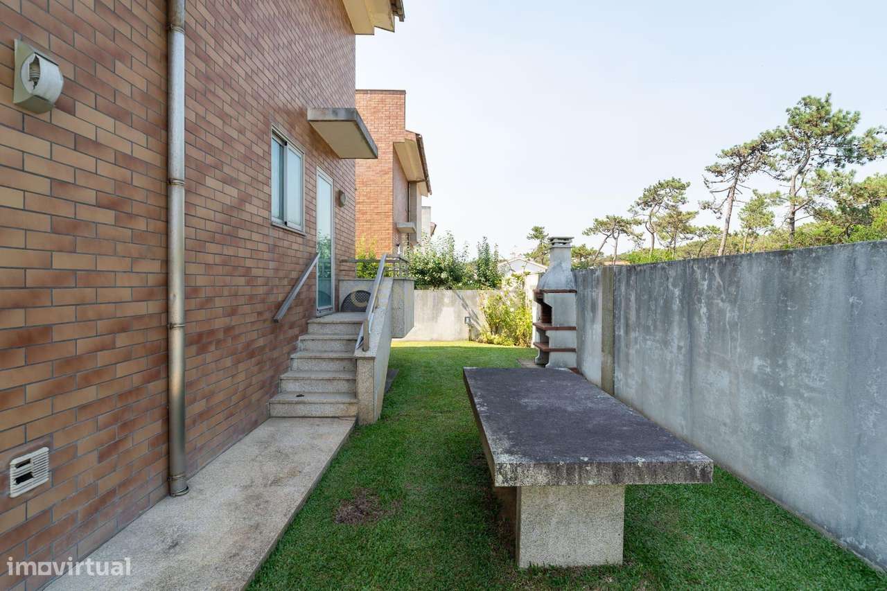 Moradia T3 com Piscina Privada, Garagem e a 300 metros da Praia - Grande imagem: 5/60