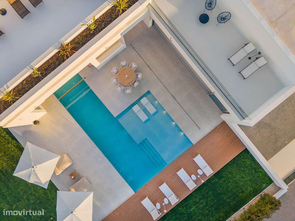 Moradia de Alto Luxo em Condomínio Privado Quinta do Perú Golf, Por... - Grande imagem: 3/60