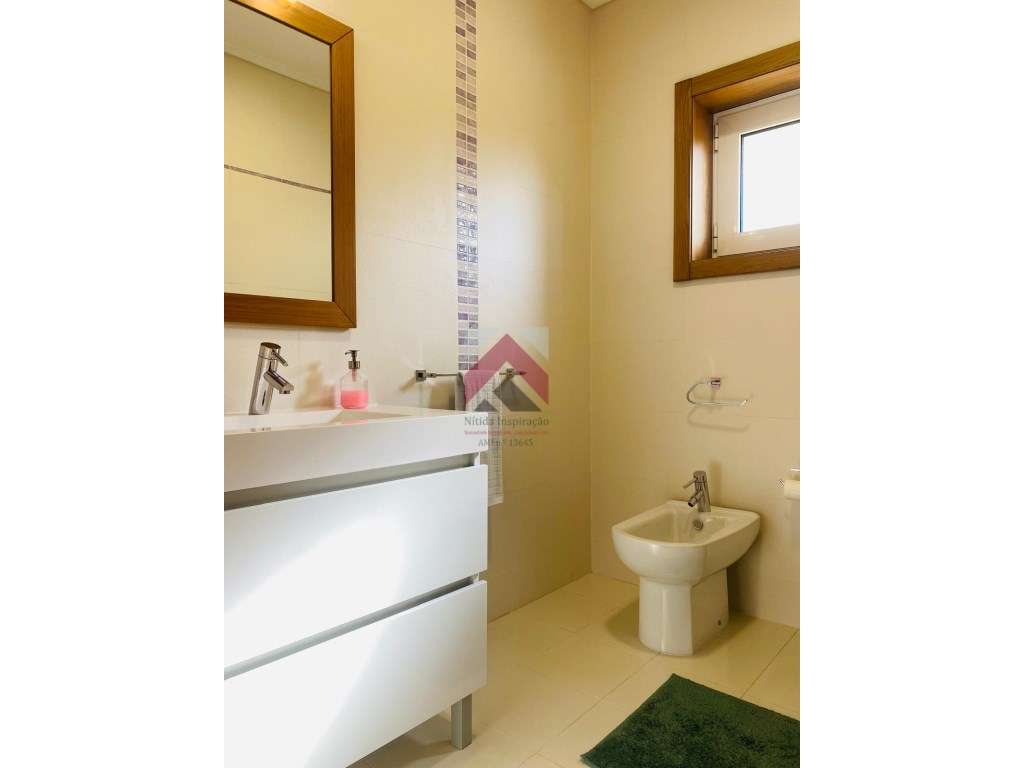 Moradia T6 Isolada na Palhaça-38