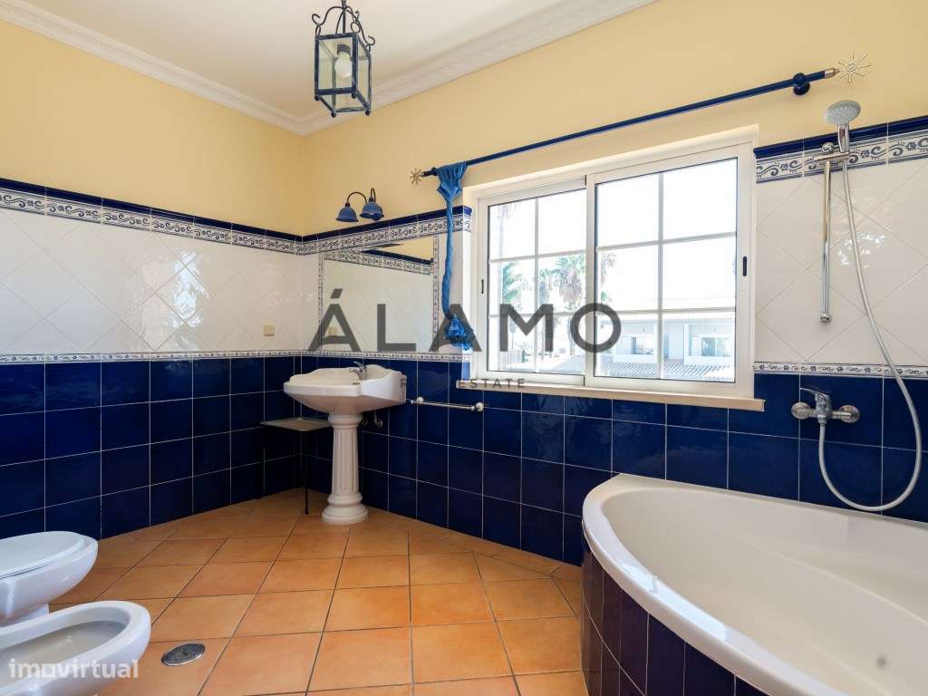 Charmosa Moradia Tradicional em Vale Formoso-28