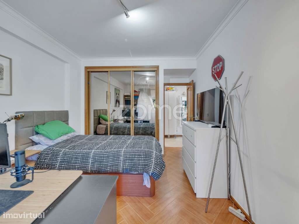 T3 com Terraço Privativo na Amadora-21