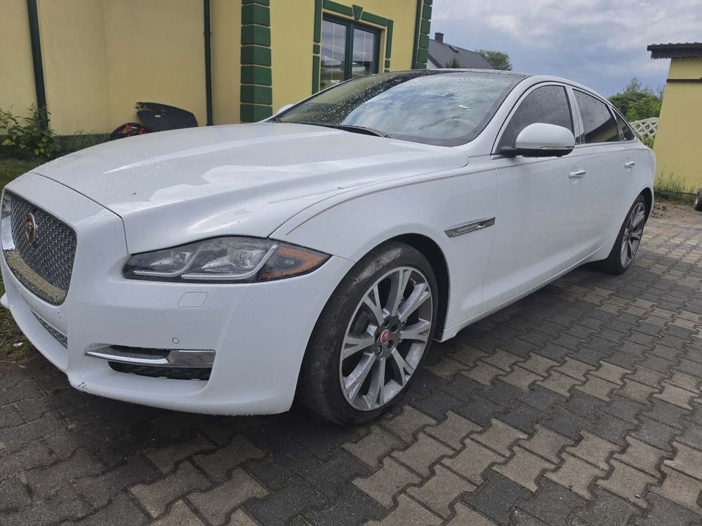 Jaguar XJ X351 3.0 T LWB Premium Luxury 2019