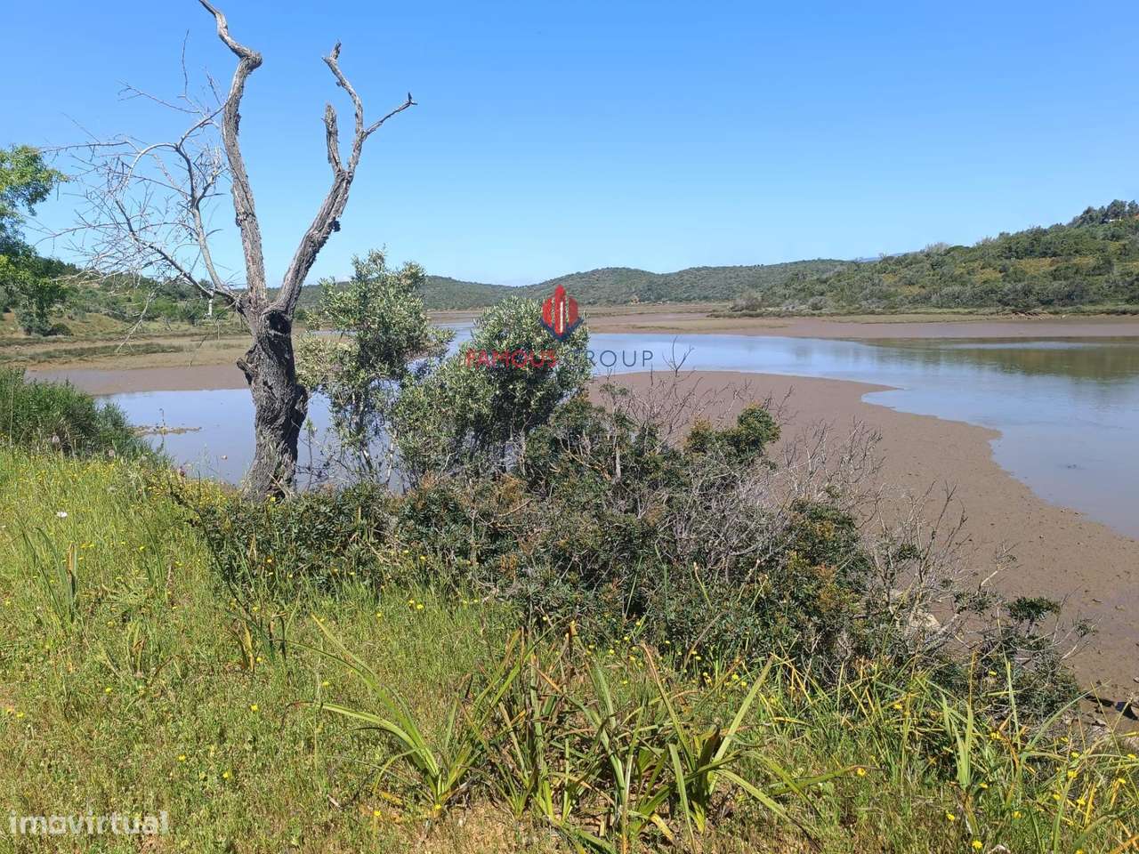 Quinta com 9 Hectares , junto ao rio Arade excelente investimento-43