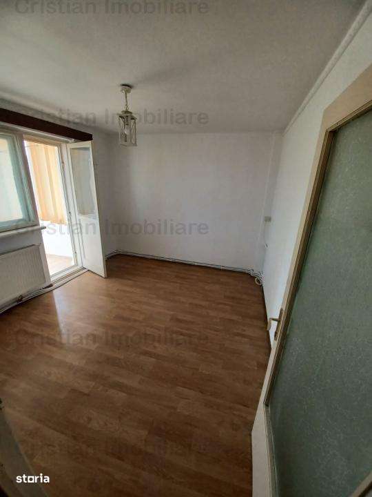 Ap 2 camere, etaj 3, 2 balcoane, Calea Galati, Confort 1 - 55 mp - Imagine principală: 2/8