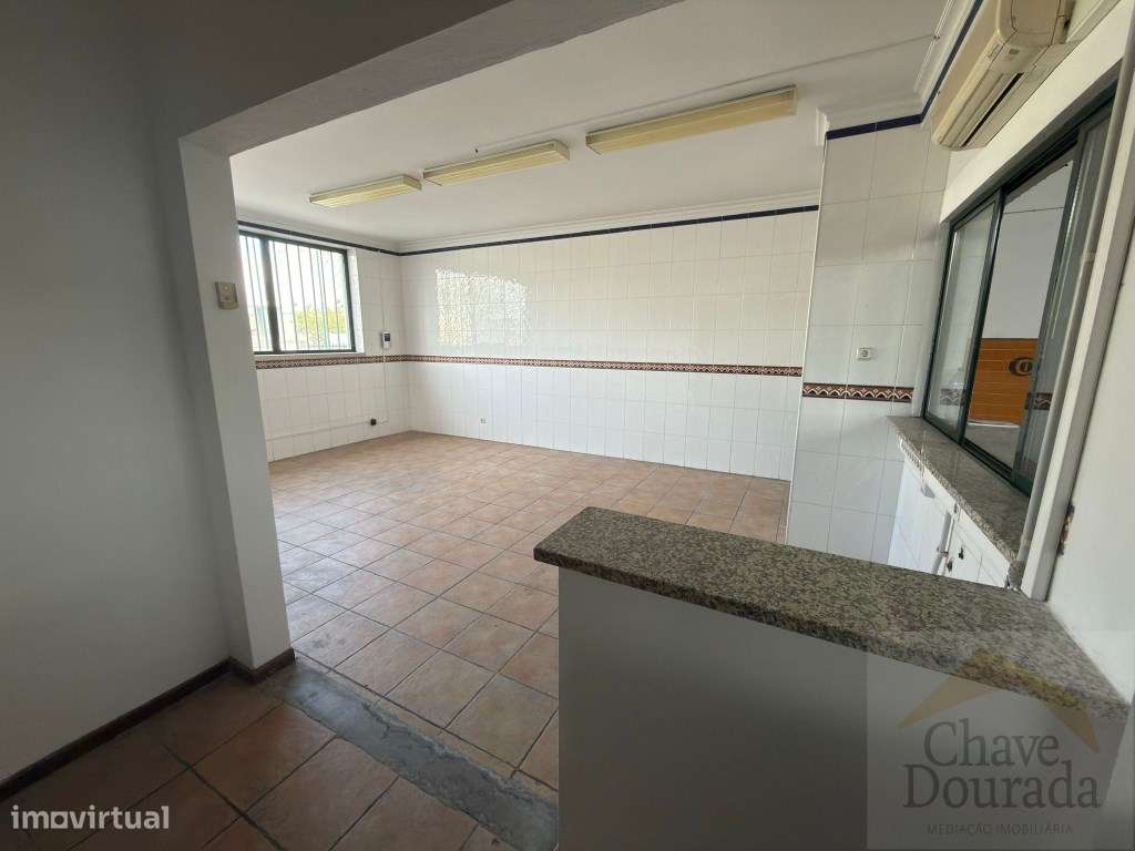 Dois armazéns - Taveiro-14