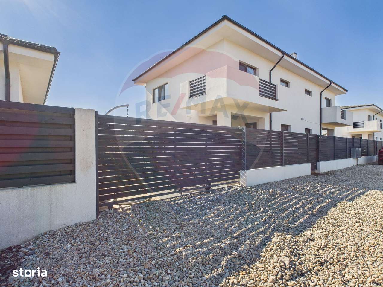 Duplex 85 mp utili, curte 200 mp – vedere la lac și pădure - Imagine principală: 2/19