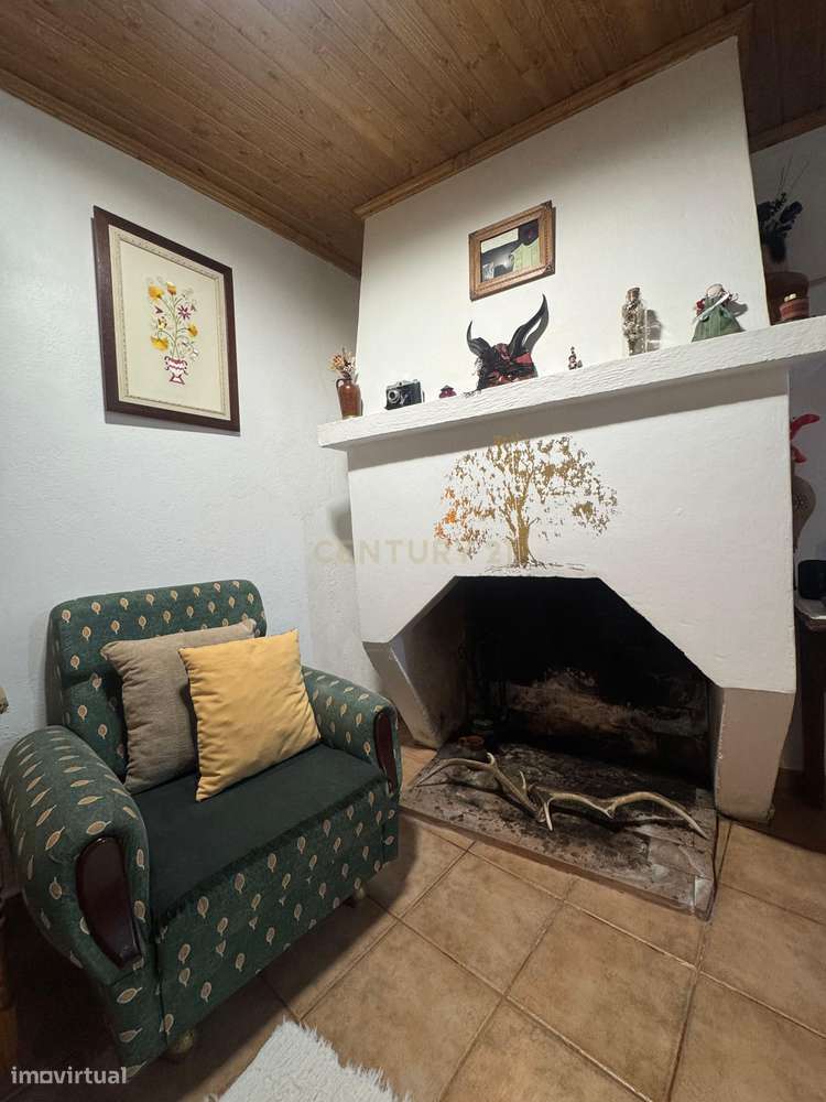 Moradia T6 com quintal e palheiro em Monforte da Beira — Espaço, charm-16