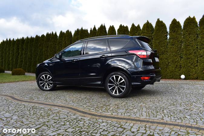 Ford Kuga 1.5 EcoBoost 2x4 ST-Line - 3