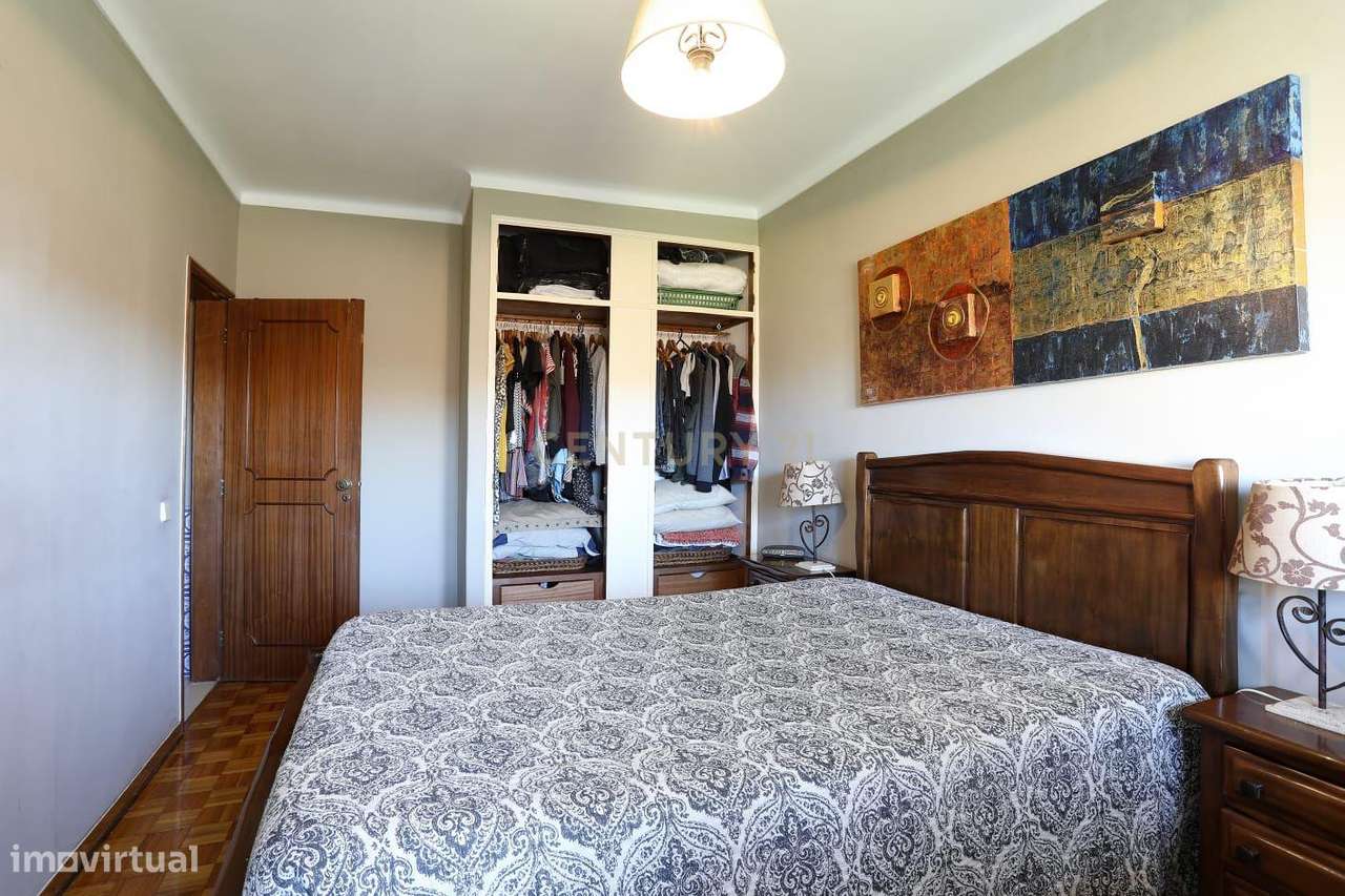 Apartamento T2 em Montijo com Vista para a Cidade-1