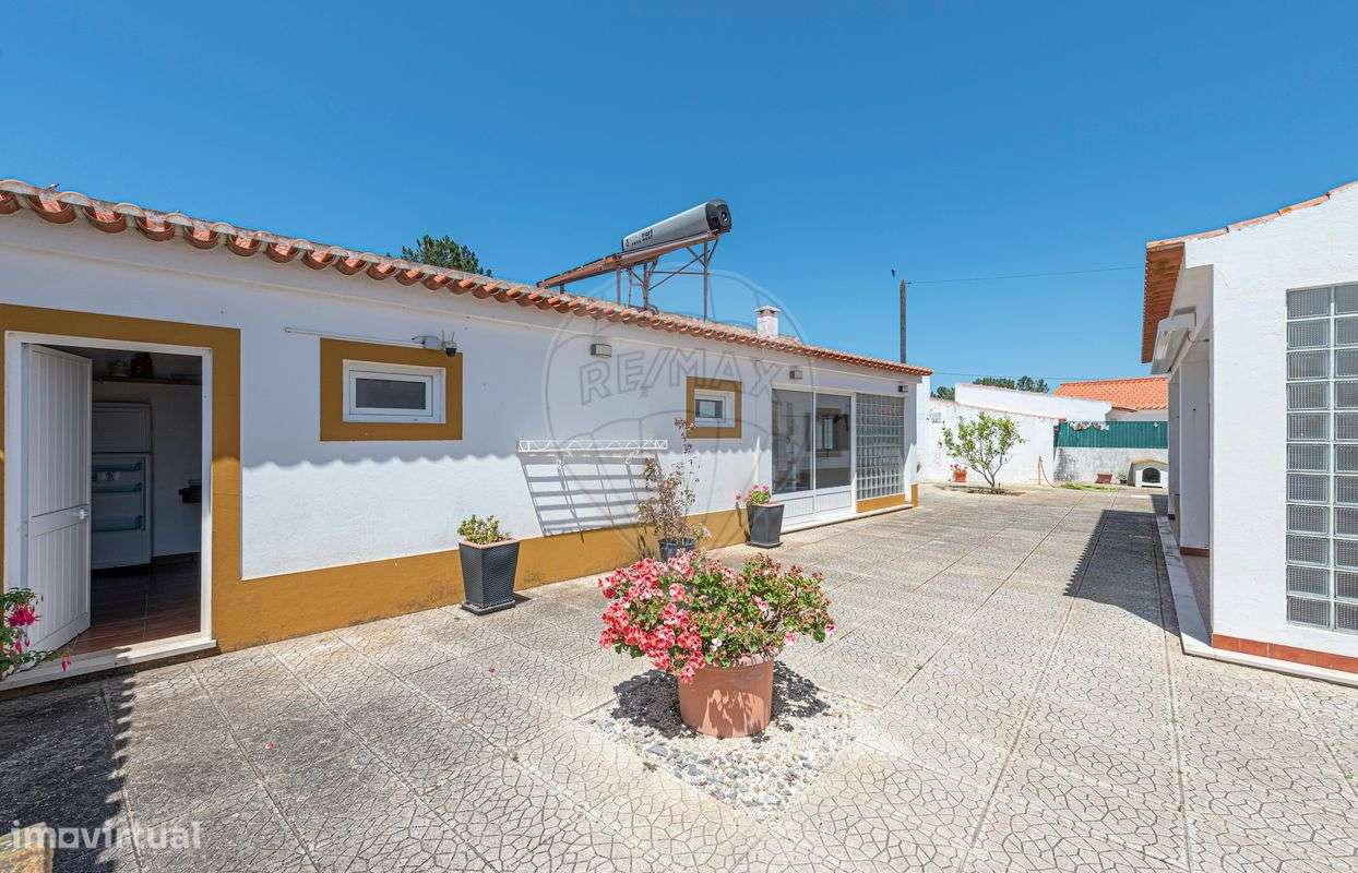 Moradia T4 para venda-23