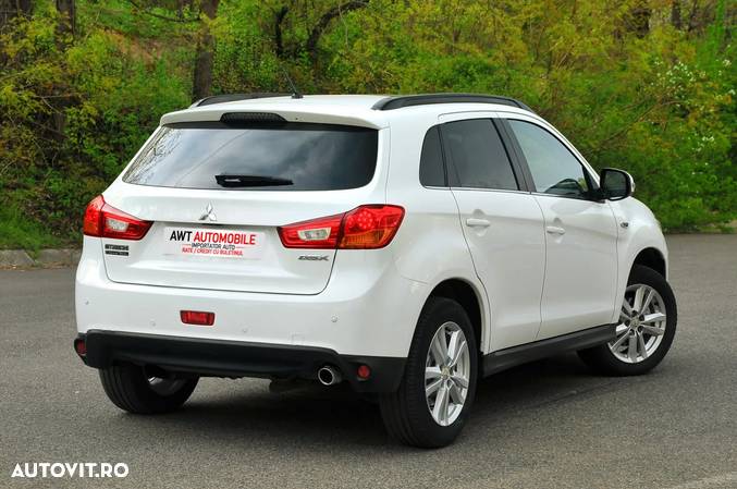 Mitsubishi ASX - 5