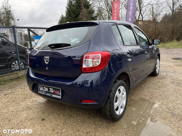 Dacia Sandero - 8