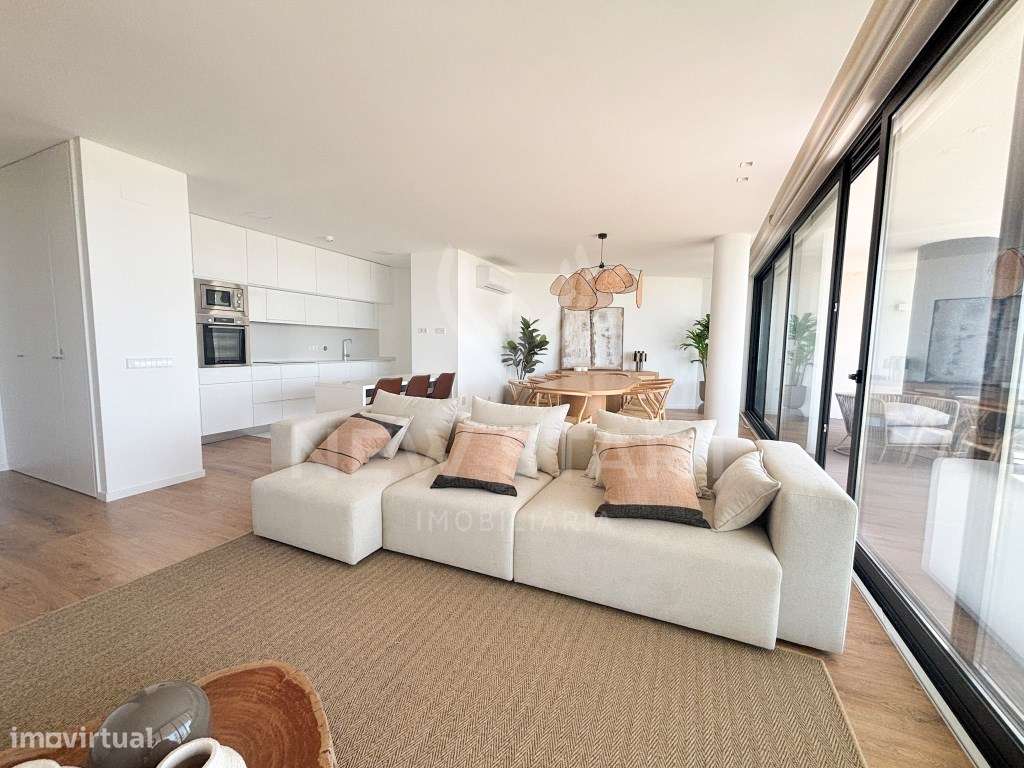 Apartamento T2 novo, garagem, piscinas, vista mar, Del Mar em Olhão-3