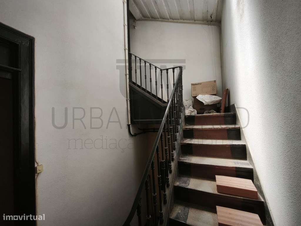 Prédio P/ Recuperar, Estrela - Lisboa, 398m2-13