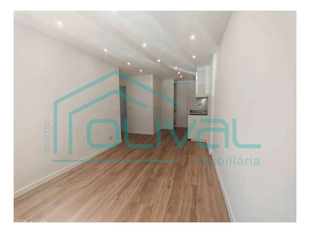 Apartamento T2 em Odivelas-5