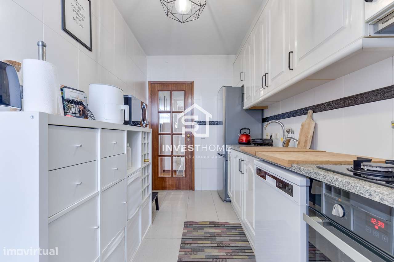 Apartamento T2 | Boas áreas | Varanda | 2 Lugares Garagem-22