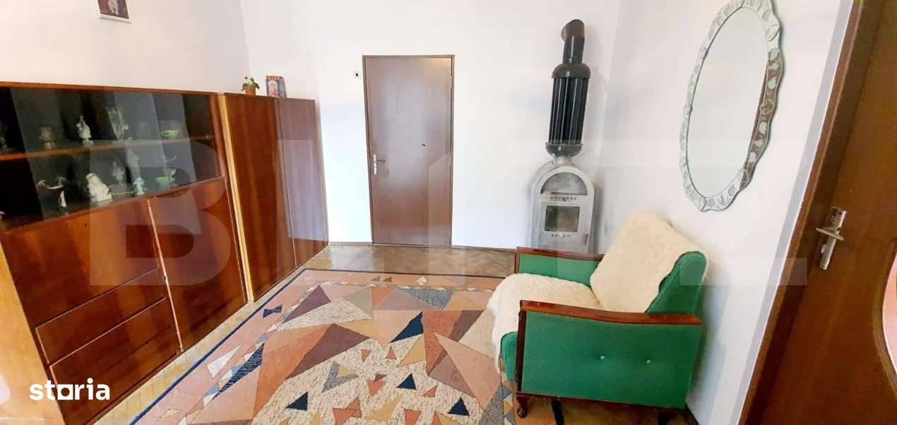 Casa de vanzare , 3 camere , 100 mp, zona Mulatau