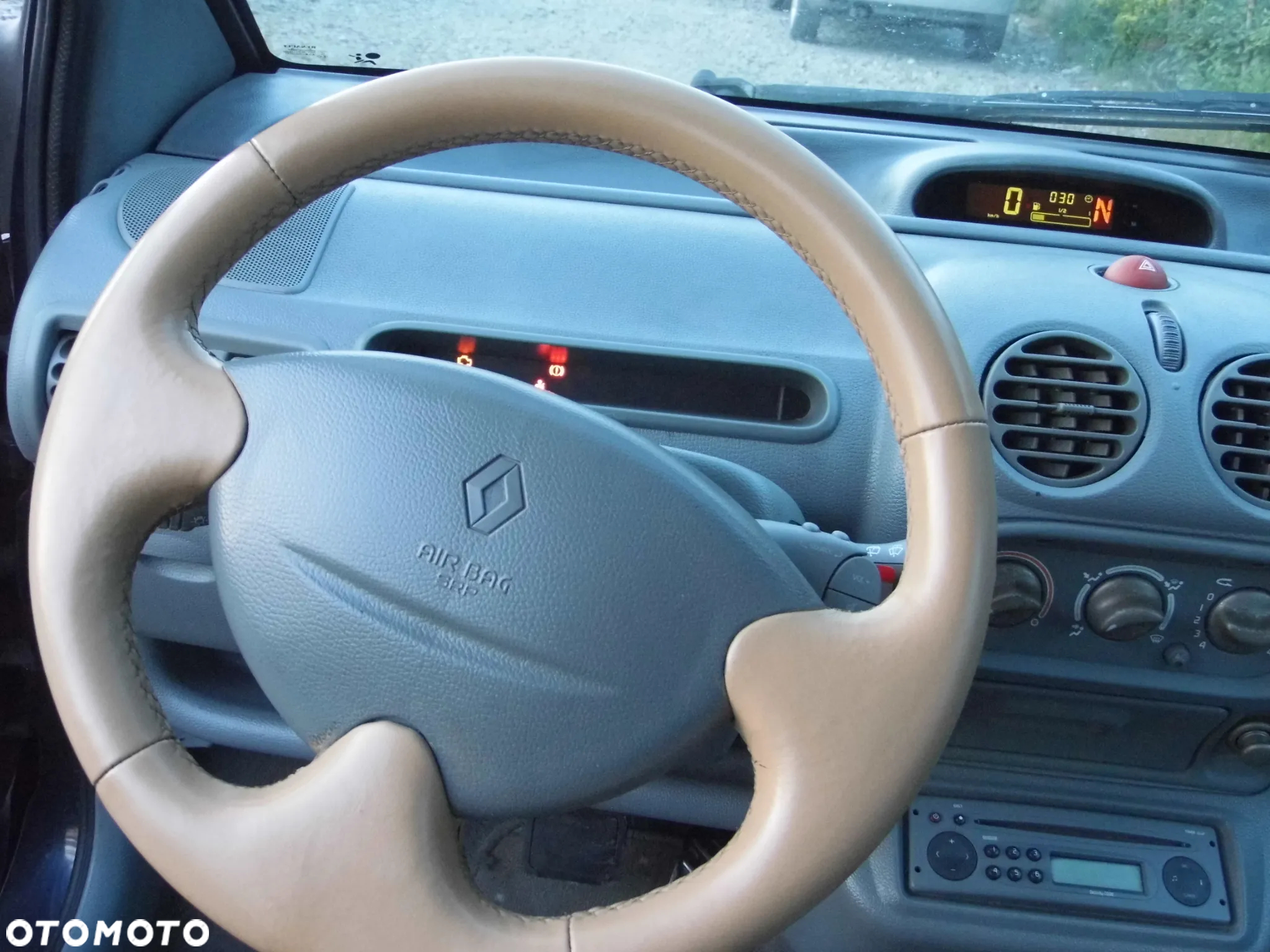 Renault Twingo 1.2 16V 75 Quickshift Authentique - 14