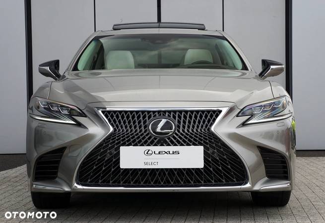 Lexus LS - 10