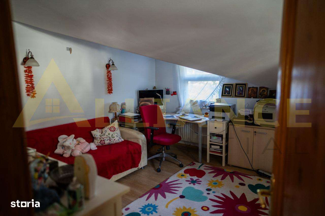 Proprietate în EXCLUSIVITATE – Vilă deosebită pe malul apei - Imagine principală: 3/14