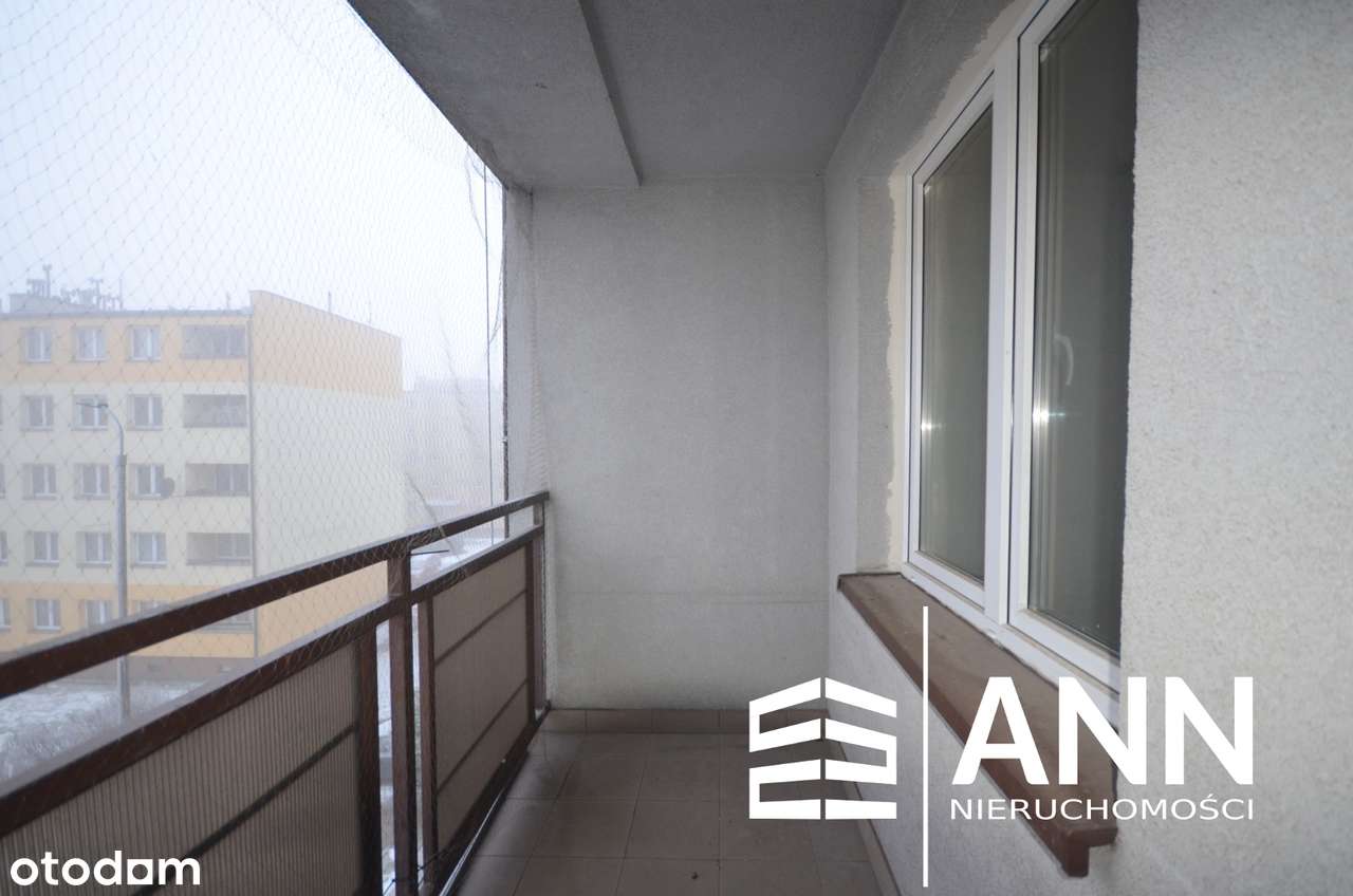 Trzypokojowe mieszkanie z balkonem w Bytomiu-4