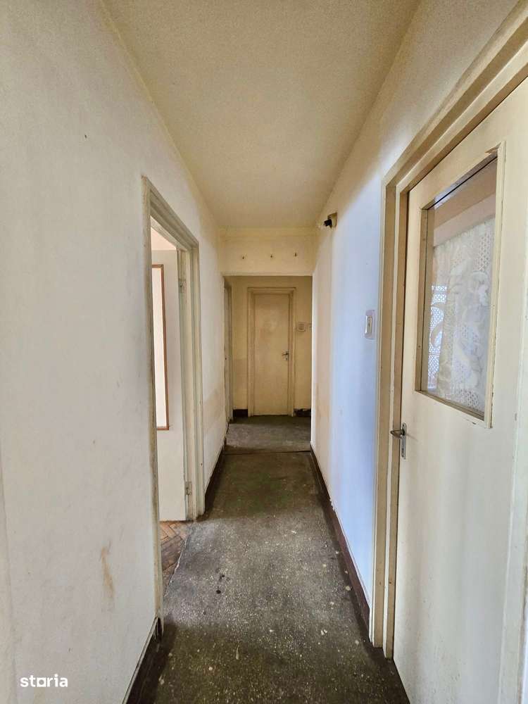 Apartament spatios in M16, Str.Aurora - Etaj III | Locatie de top-7