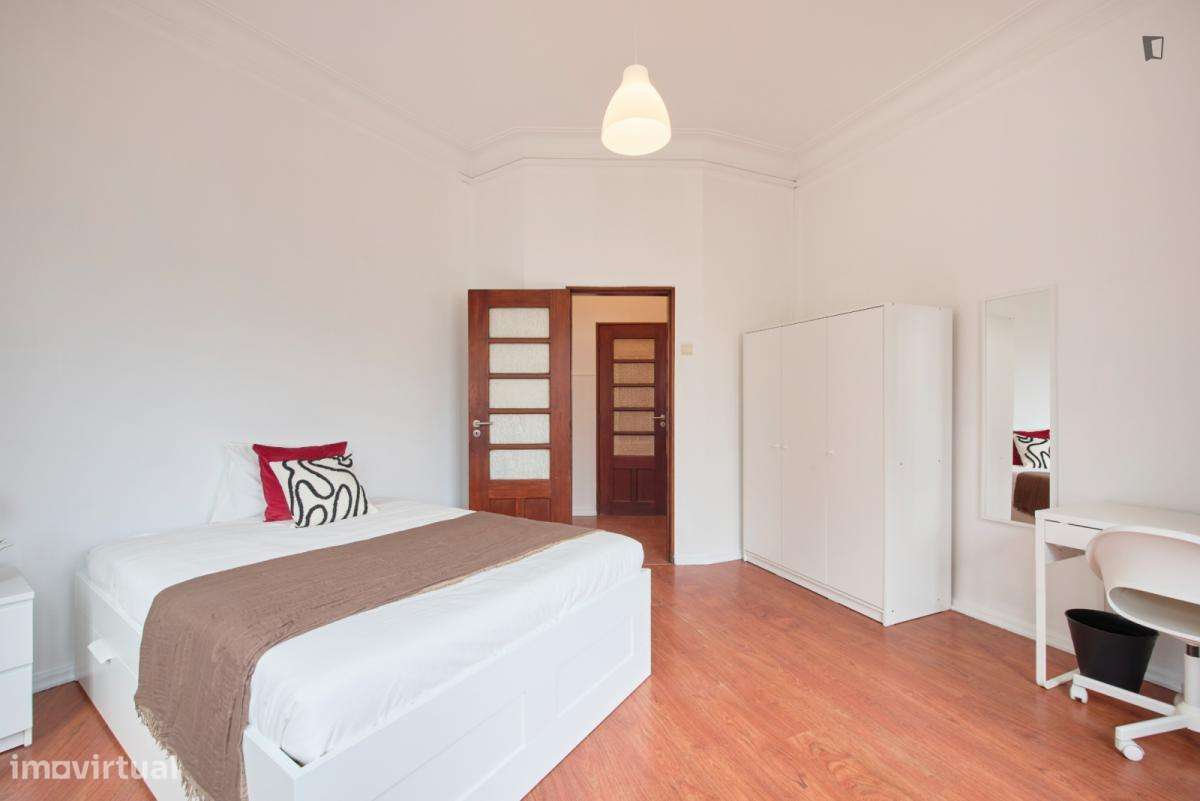 Quarto - localizado em Estrela Lisbon - Grande imagem: 5/40